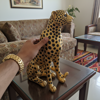 Aura of Prestige – Cheetah Sculpture (Approx 1.4 ft)